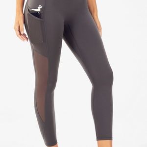 Women’s Fabletics Trinity Mid-Rise Leggings S